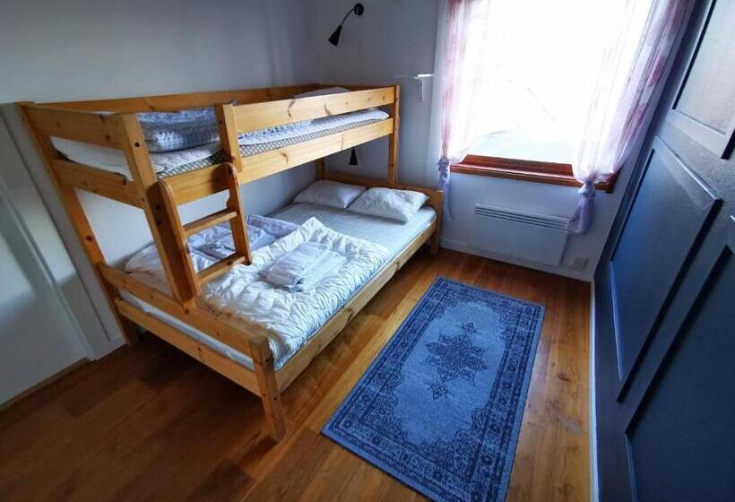 דירת שלושה חדרים, Abisko Guesthouse & Activities