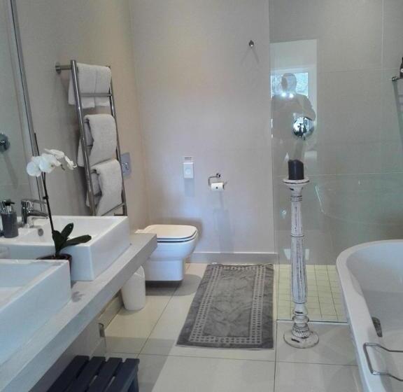 اتاق استاندارد, Kowie River Guest House