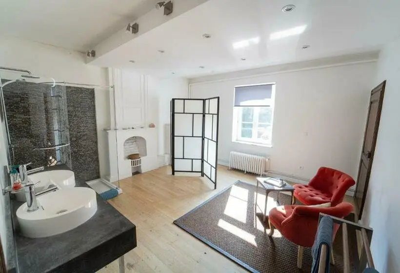 Deluxe room with river view, Le Richmond