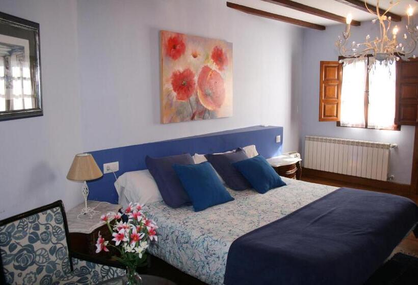 Quarto Estandar com Hidromassagem, Trisileja En Posada La Busta