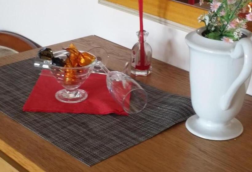 חדר סטנדרט עם ג'קוזי, Trisileja En Posada La Busta