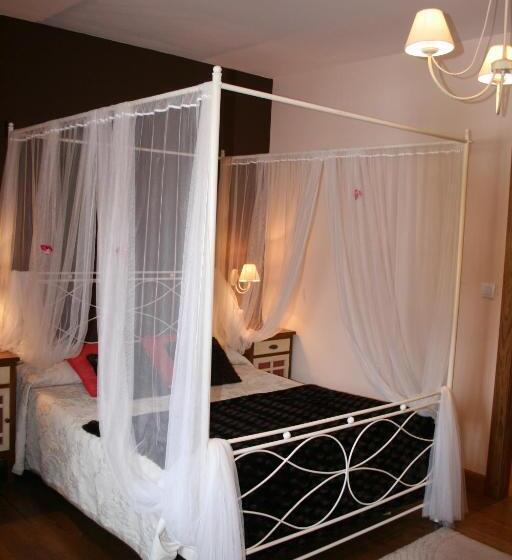 חדר סטנדרט לשלושה, Trisileja En Posada La Busta