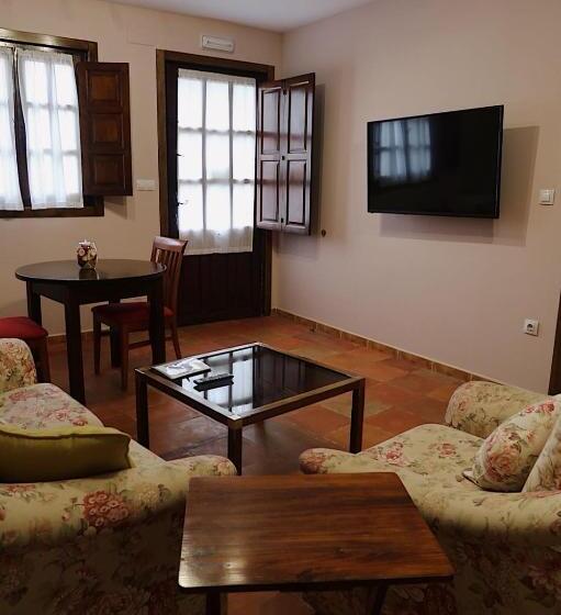 דירת 5 חדרי שינה, Trisileja En Posada La Busta