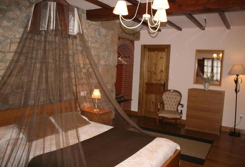Номер Стандарт с Гидромассажем, Trisileja En Posada La Busta