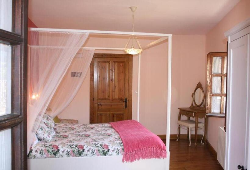 Quarto Estandar, Trisileja En Posada La Busta