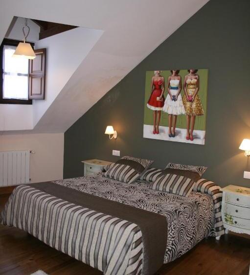 Quarto Estandar, Trisileja En Posada La Busta