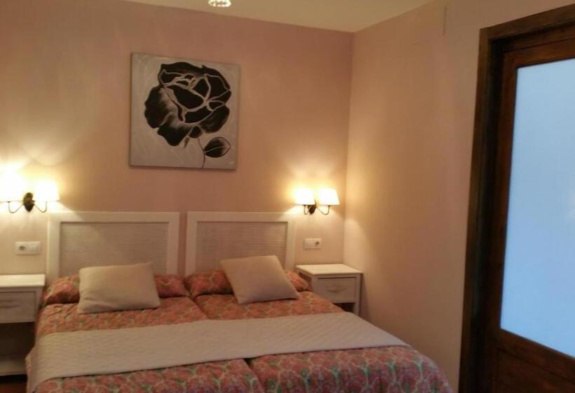 דירת 5 חדרי שינה, Trisileja En Posada La Busta