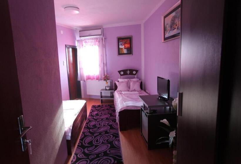 اتاق استاندارد چهار تخته, Villa Atina