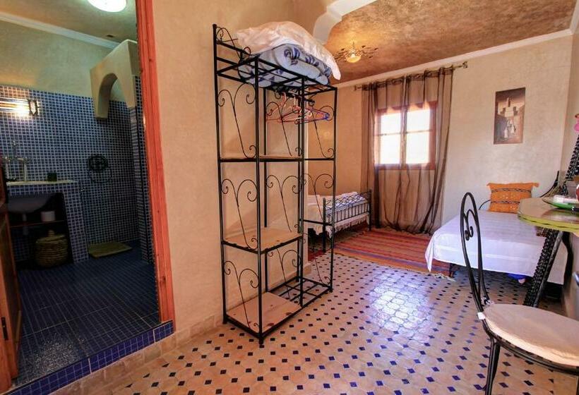 اتاق استاندارد سه نفره, Maison Du Soleil