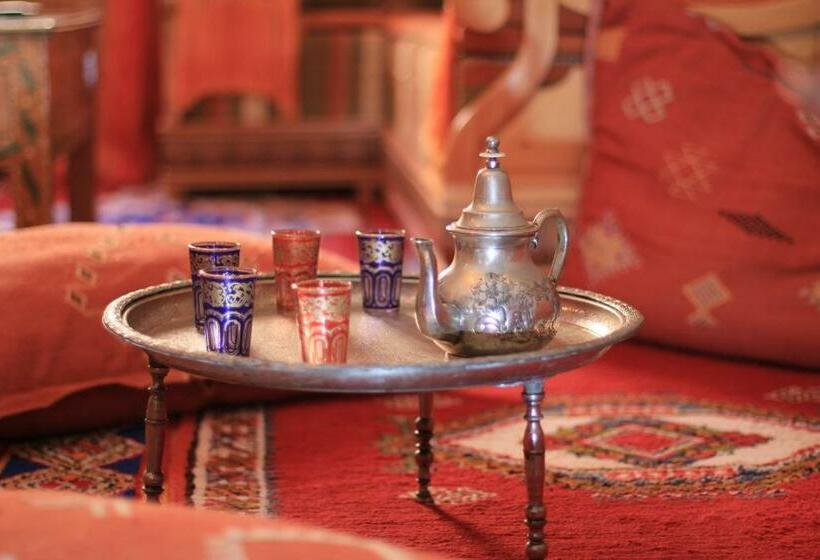 اتاق استاندارد چهار تخته, Maison Du Soleil