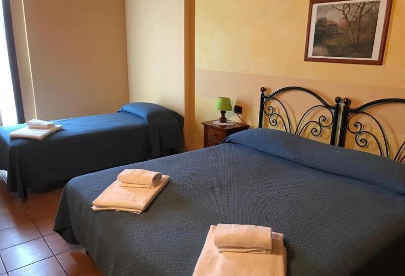 スタンダードトリプルルーム, Agriturismo Ai Due Volti
