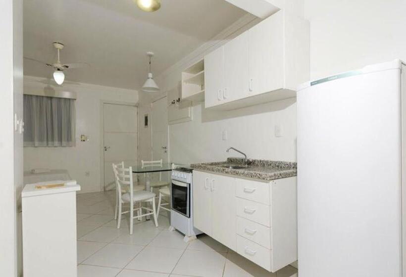 דירת חדר נוף לגינה, Bombinhas Tourist Apart