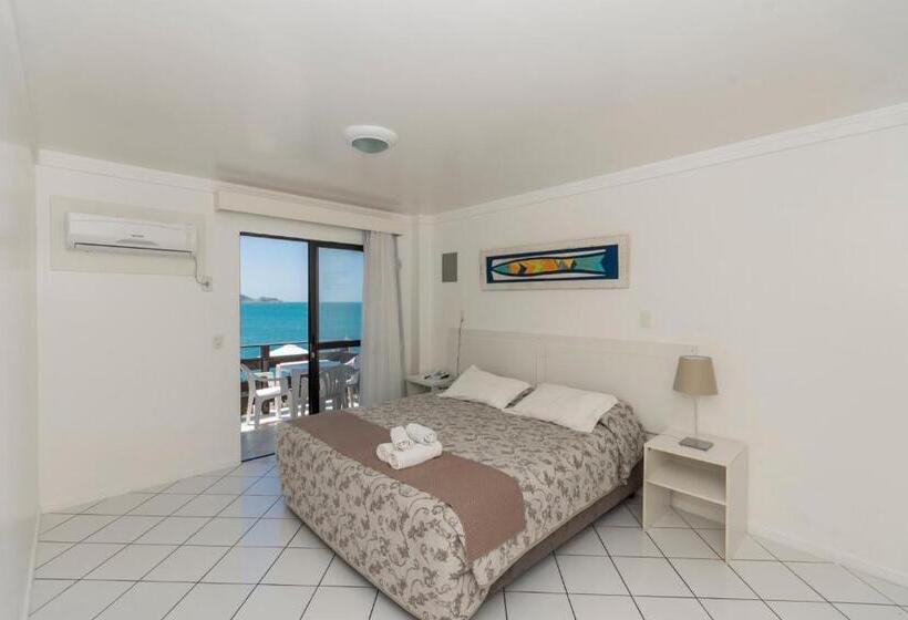 חדר סטנדרט לשלושה עם מרפסת, Bombinhas Tourist Apart