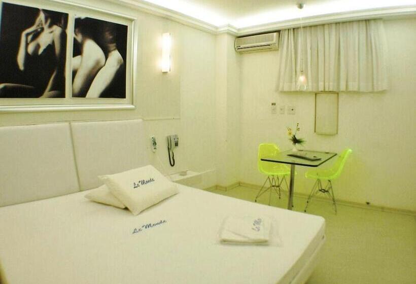 标准间, Motel Le Monde