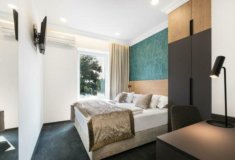 اتاق عادی, Garni Hotel Cirman