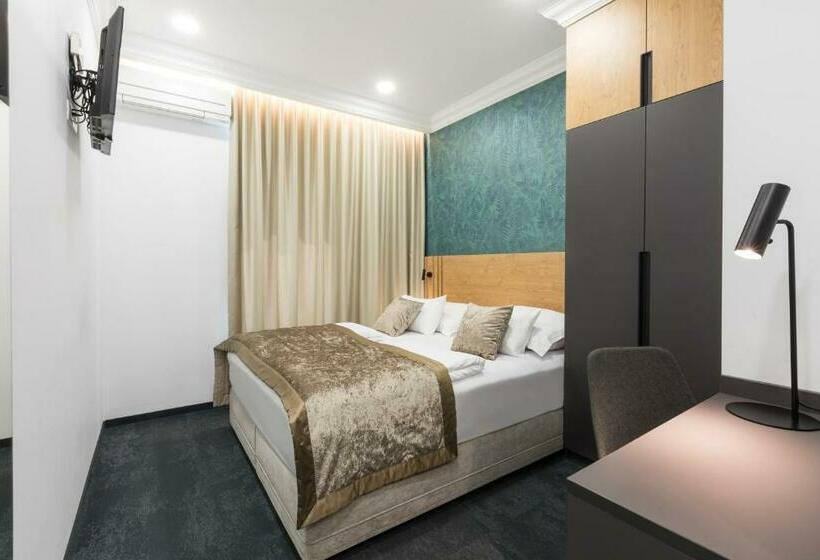 اتاق عادی, Garni Hotel Cirman