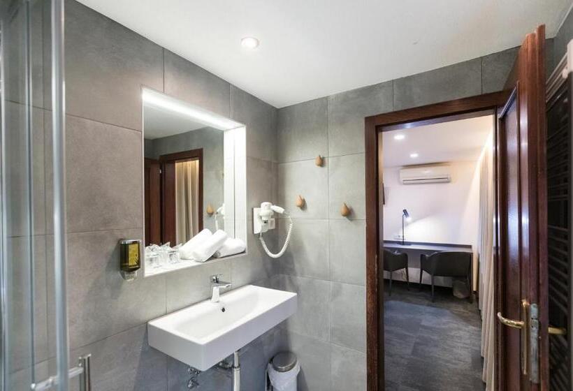 اتاق استاندارد, Garni Hotel Cirman