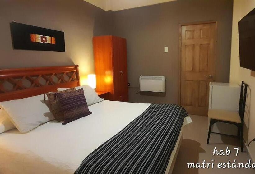 اتاق استاندارد, Hostal Del Aguila