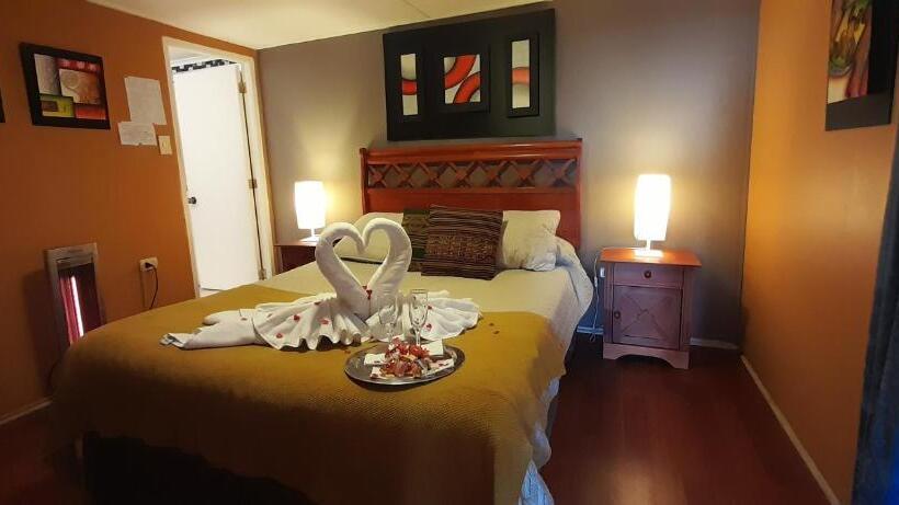 اتاق سوپریور, Hostal Del Aguila