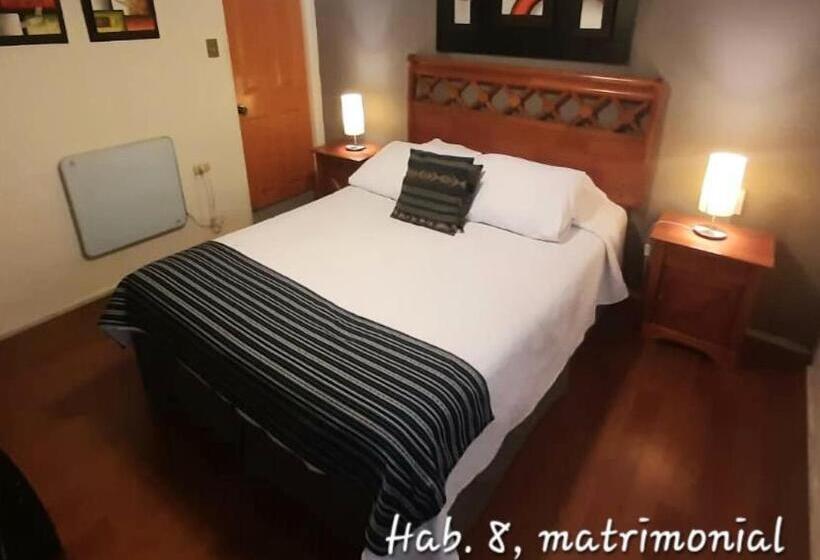 اتاق سوپریور, Hostal Del Aguila