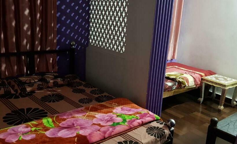 Номер Стандарт Трехместный, Jagat Villa Guest House