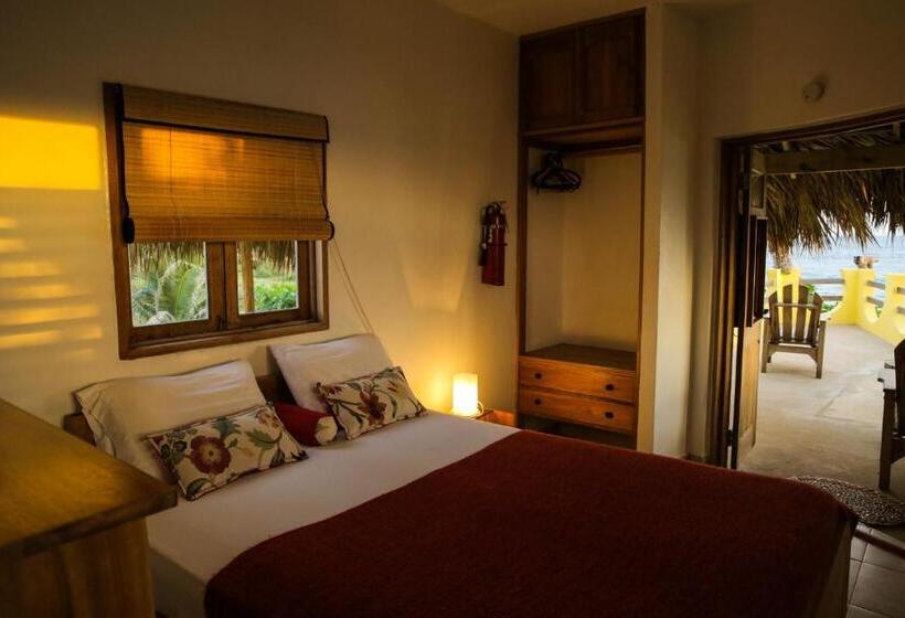 اتاق استاندارد با چشم‌انداز دریا, Kudehya Guesthouse