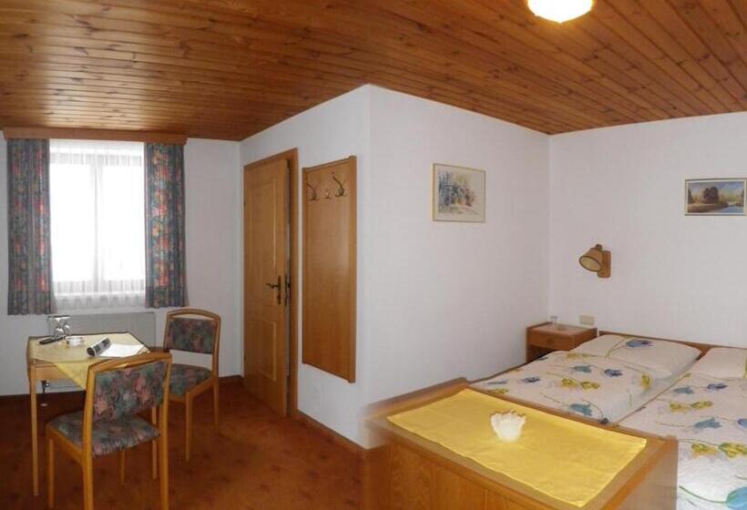 חדר סטנדרט עם מרפסת, Pension Andrea