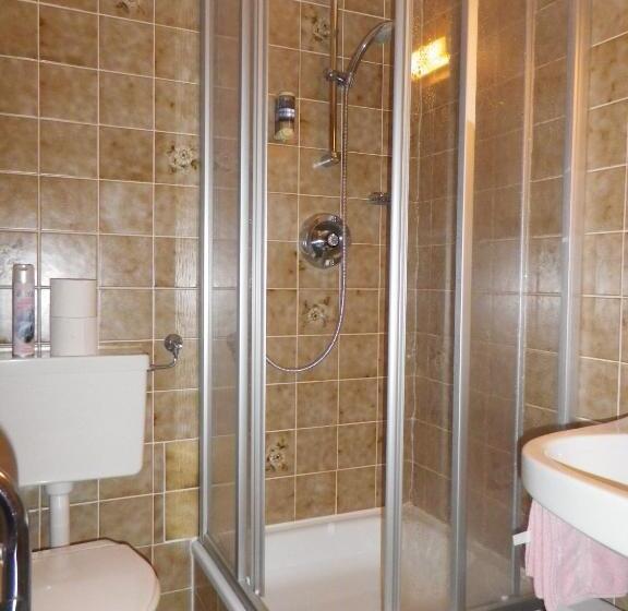 חדר סטנדרט לשלושה עם מרפסת, Pension Andrea