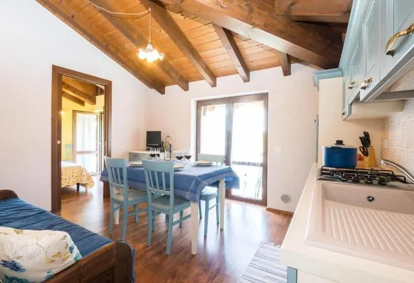 Huoneisto 2 Makuuhuonetta Parveke, Agriturismo Alla Poncia