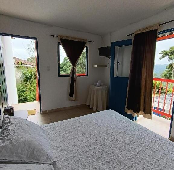 バルコニー付きスタンダードルーム, El Zorzal