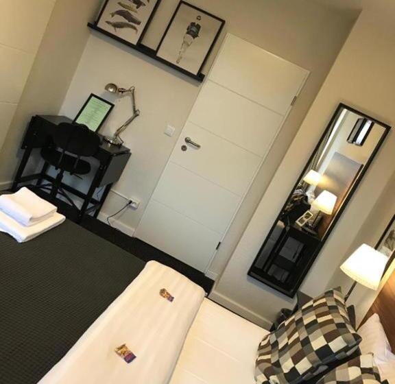 اتاق استاندارد با سرویس بهداشتی مشترک, Hamburg Room