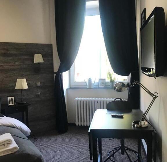 اتاق استاندارد با سرویس بهداشتی مشترک, Hamburg Room