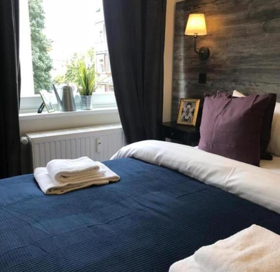 اتاق استاندارد با سرویس بهداشتی مشترک, Hamburg Room