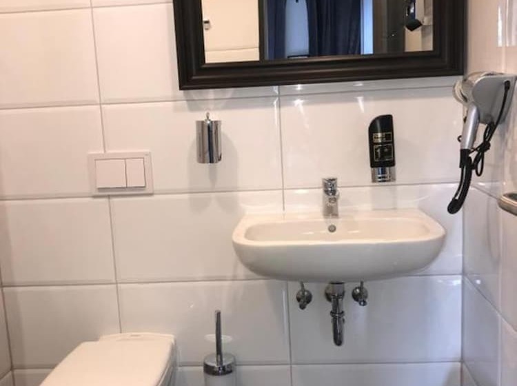 اتاق استاندارد, Hamburg Room