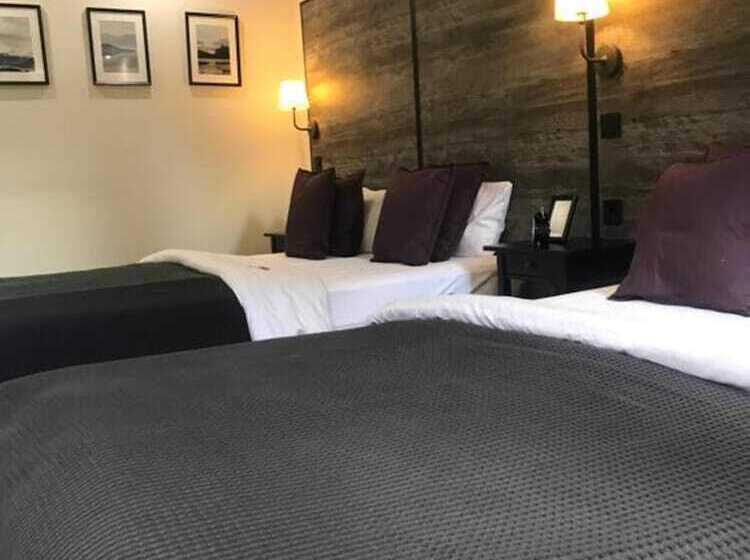 اتاق استاندارد چهار تخته, Hamburg Room