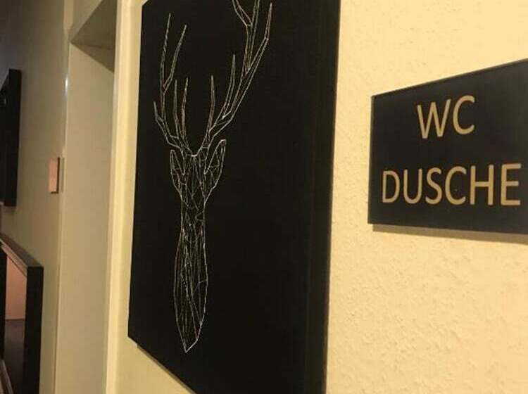 اتاق استاندارد با سرویس بهداشتی مشترک, Hamburg Room