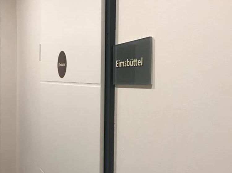 اتاق استاندارد با سرویس بهداشتی مشترک, Hamburg Room