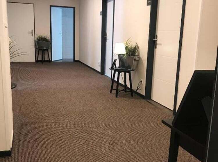 اتاق استاندارد با سرویس بهداشتی مشترک, Hamburg Room