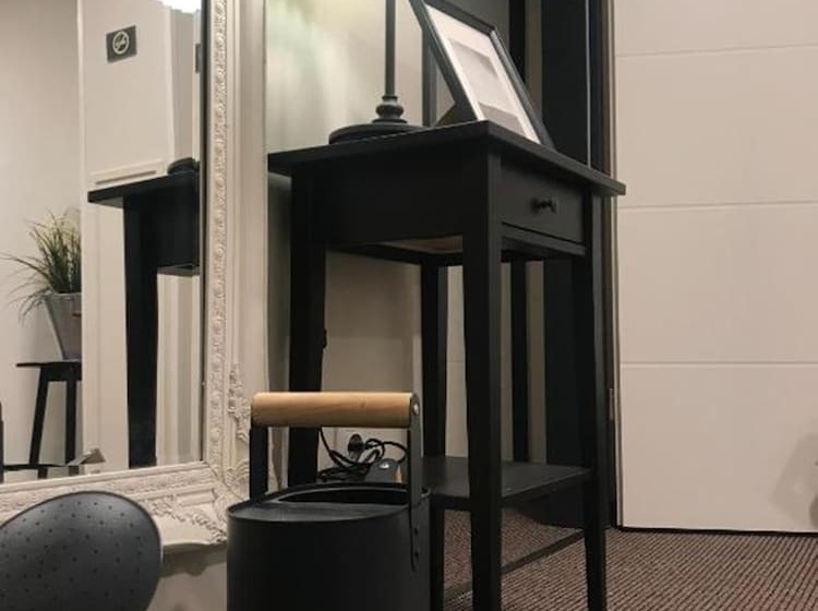 اتاق استاندارد با سرویس بهداشتی مشترک, Hamburg Room