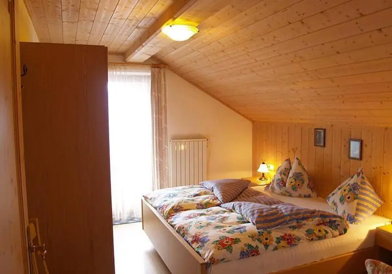 Apartament 2 Dormitoris, Pinterhof