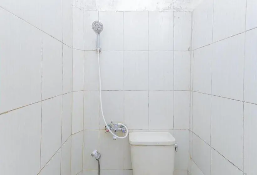 اتاق استاندارد, Reddoorz Plus Near Museum Angkut Batu 4