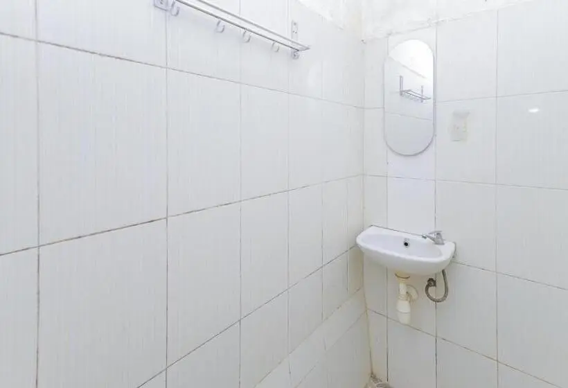اتاق استاندارد, Reddoorz Plus Near Museum Angkut Batu 4