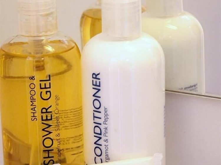 标准间, Castle Court