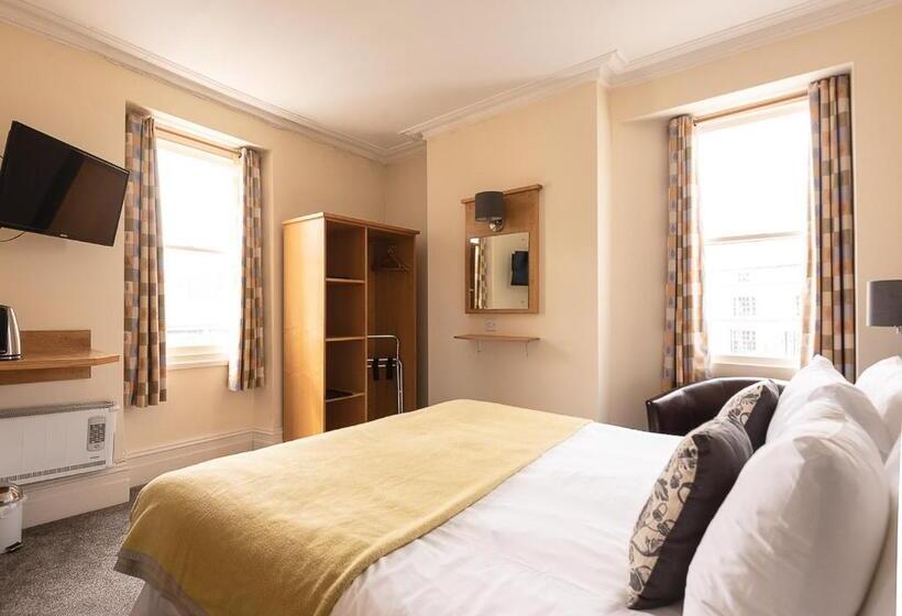 غرفة قياسية سرير كينج, Castle Court