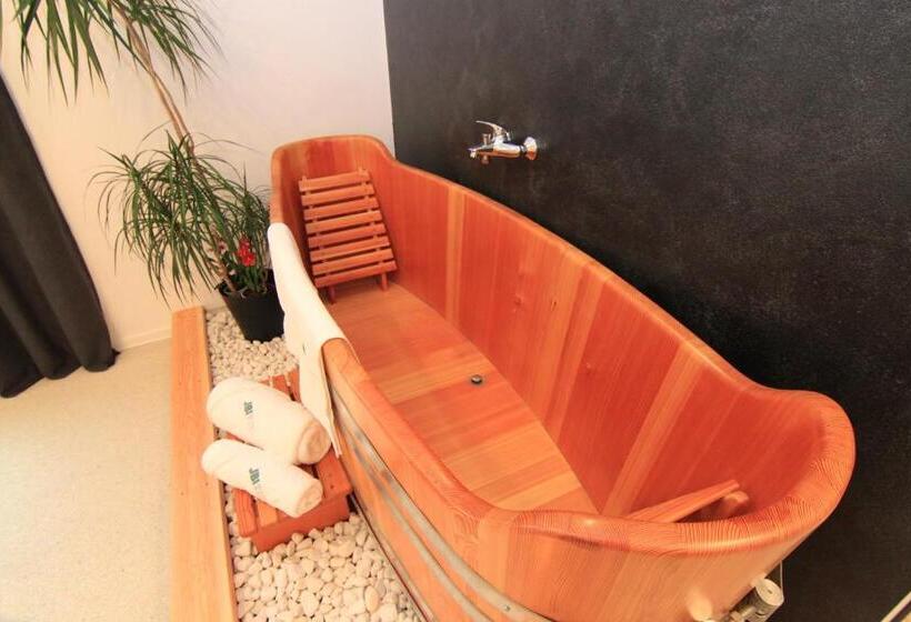 带大床的标准间, Jbi Wellness