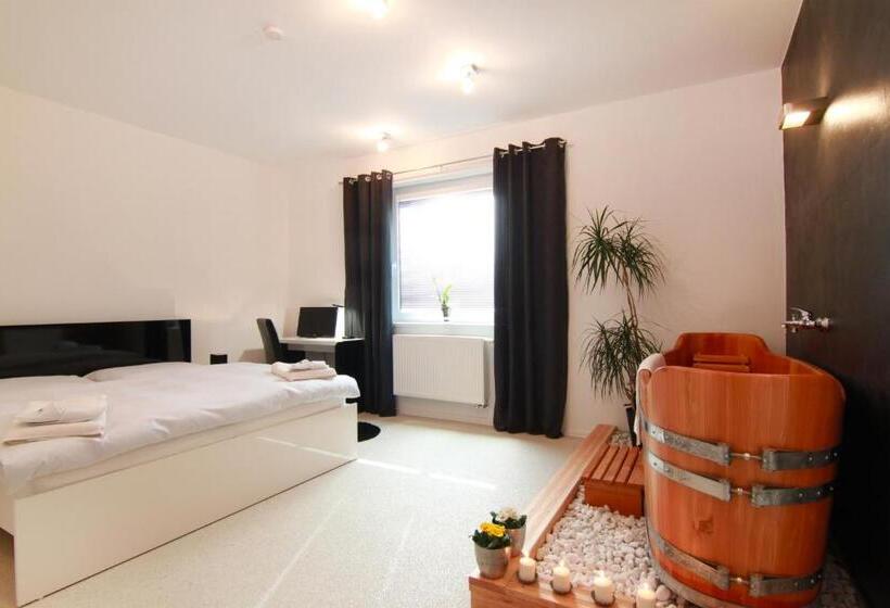 带大床的标准间, Jbi Wellness