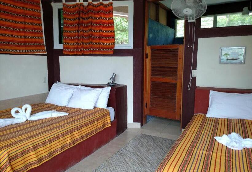 اتاق استاندارد با چشمانداز دریاچه, Zapote Tree Inn