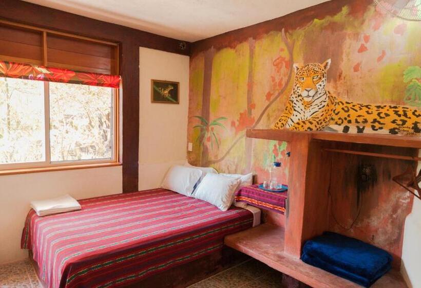 اتاق استاندارد سه نفره, Zapote Tree Inn