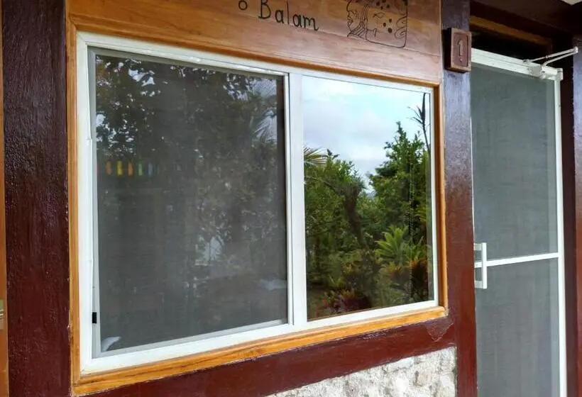 اتاق استاندارد سه نفره, Zapote Tree Inn
