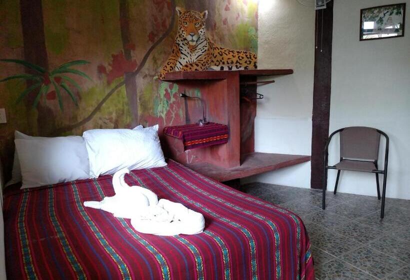 اتاق استاندارد سه نفره, Zapote Tree Inn